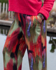 · Donna Pantalon ·