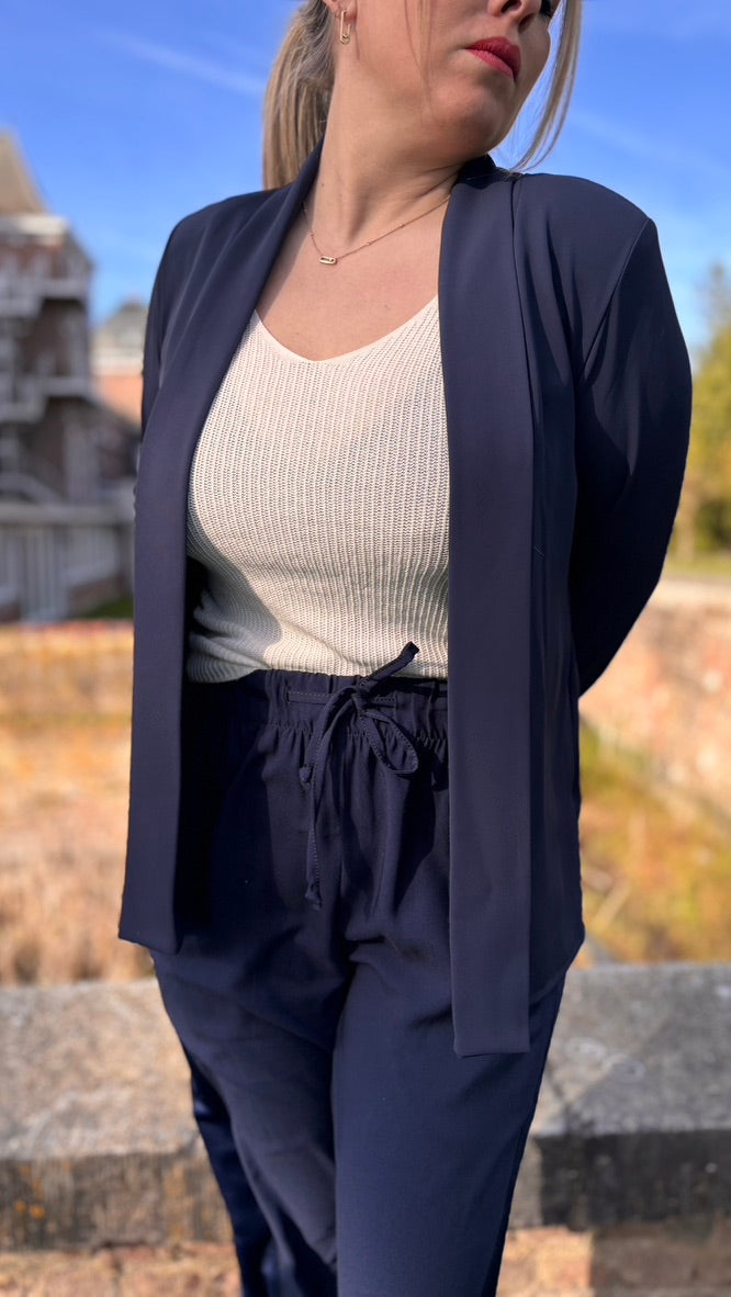 · Canicatti Veste ·