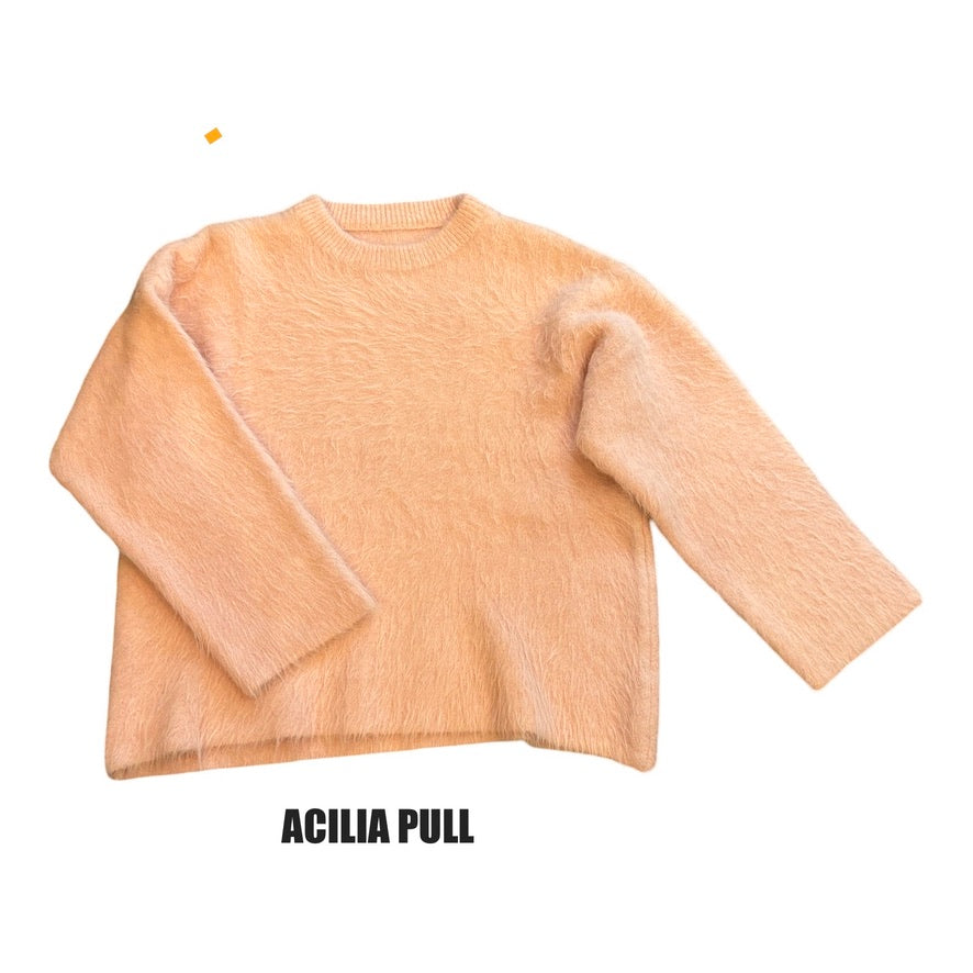 · Acilia Pull ·