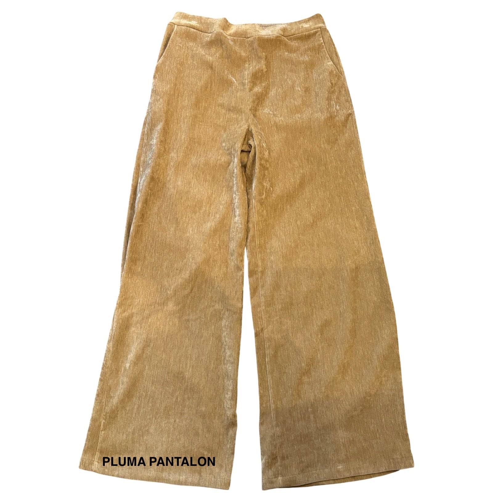 · Pluma Pantalon ·