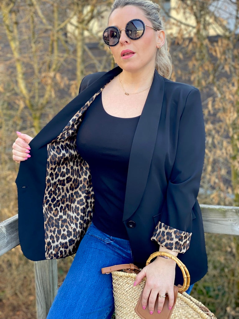 · Gova Blazer · Black ·