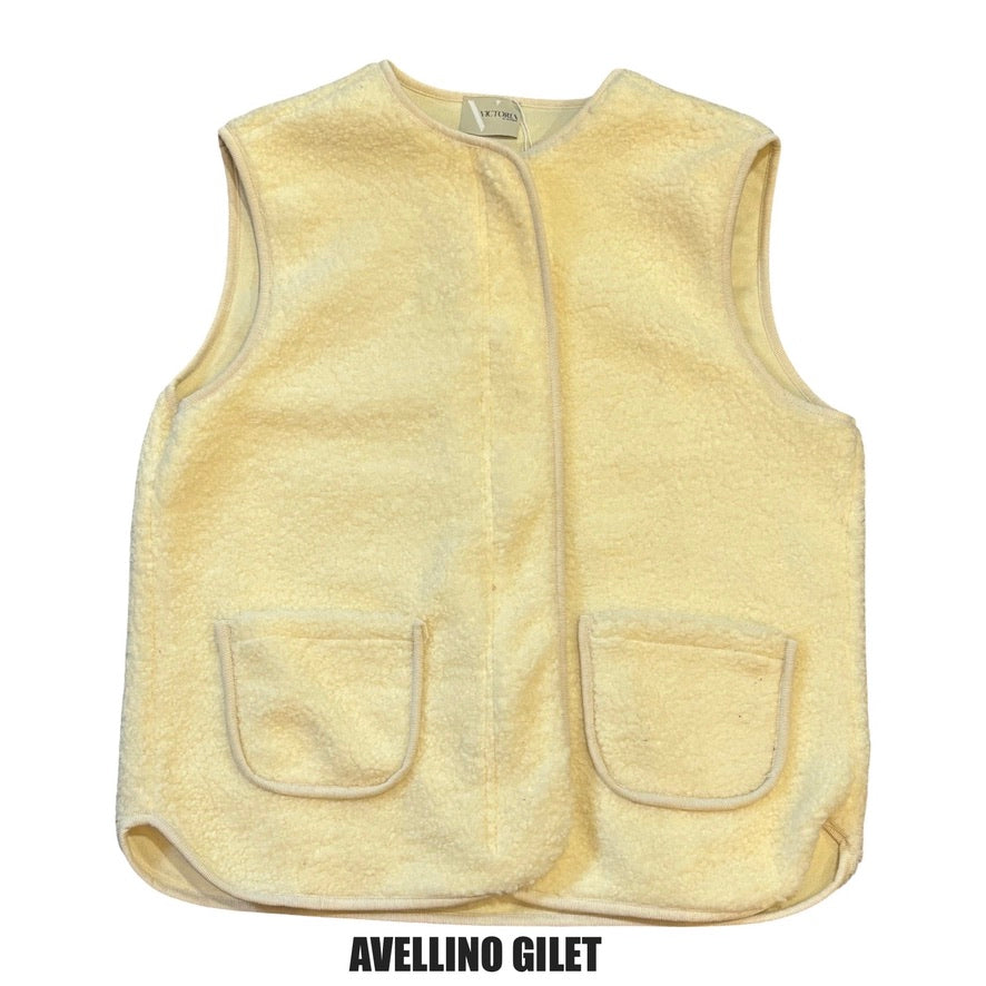 · Avelino Gilet ·