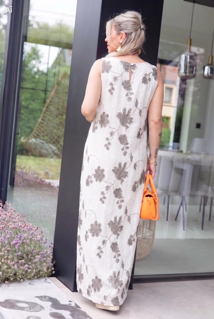 · Delphina Robe ·
