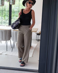 · Corina Pantalon ·