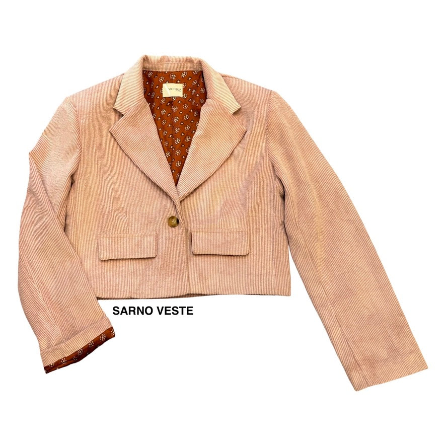 · Sarno Veste ·