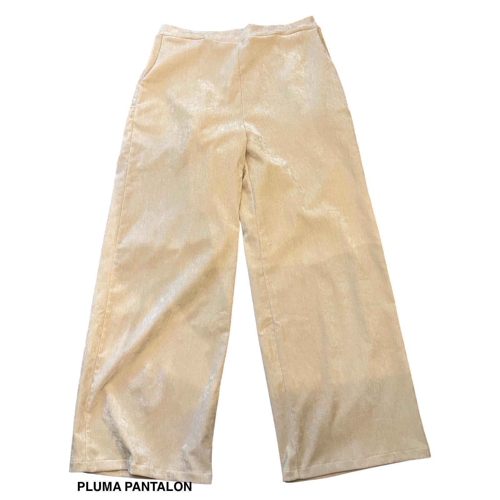 · Pluma Pantalon ·
