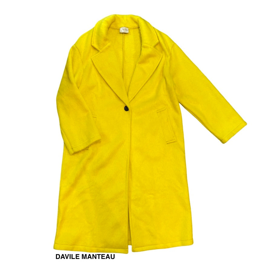 · Davile Manteau ·