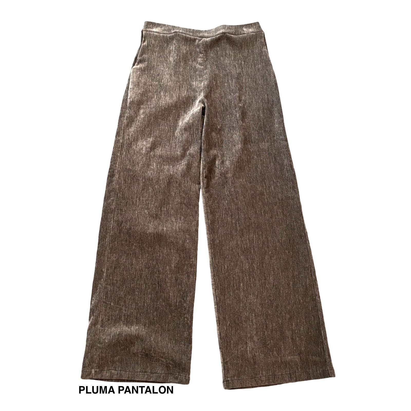 · Pluma Pantalon ·