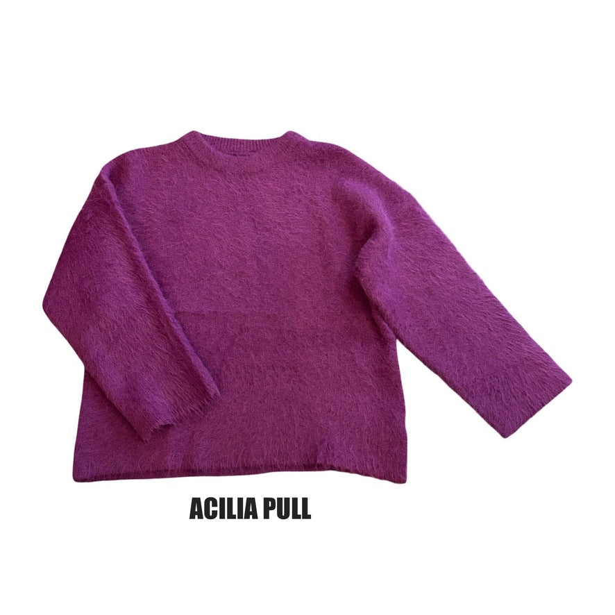 · Acilia Pull ·