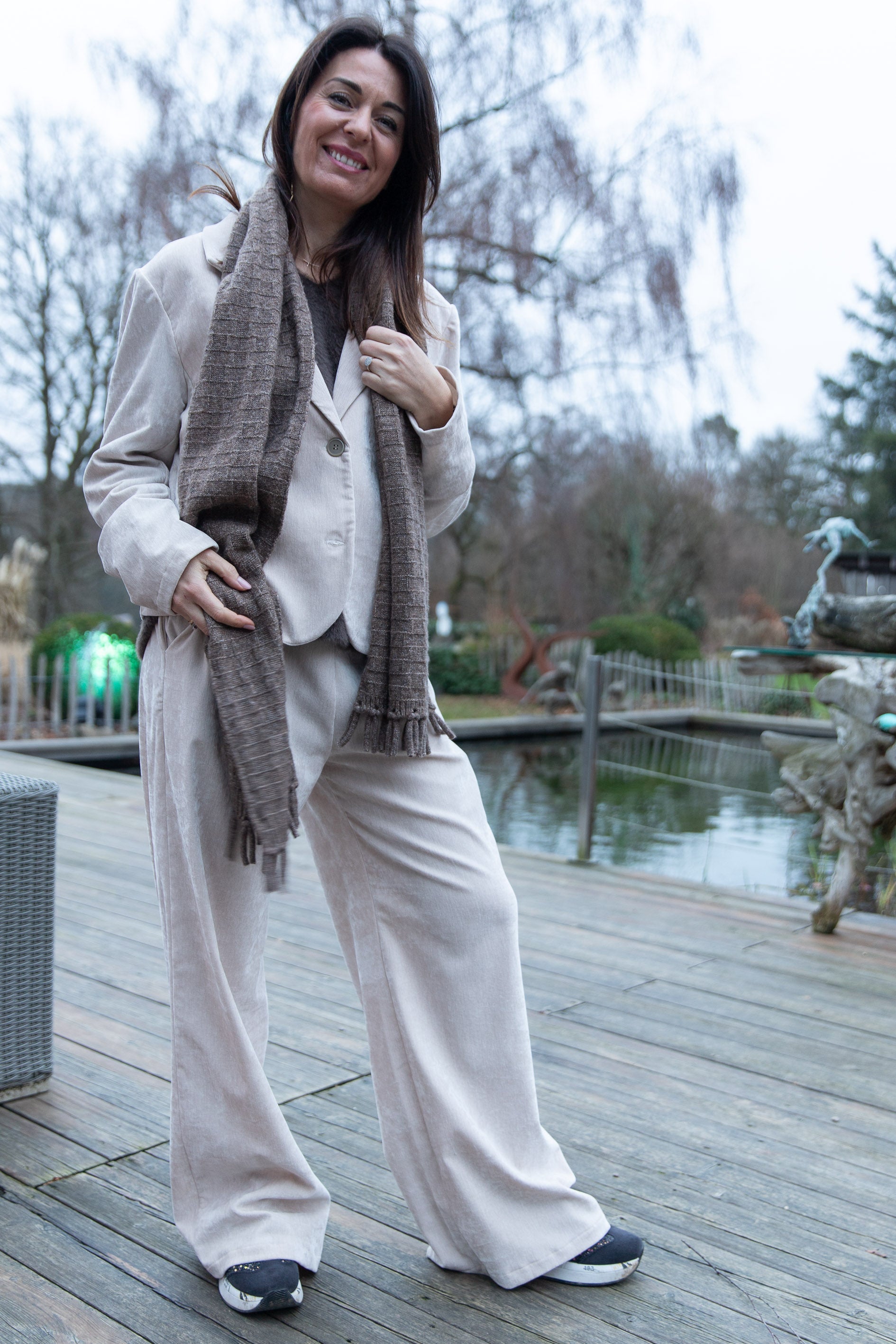 · Pluma Pantalon ·