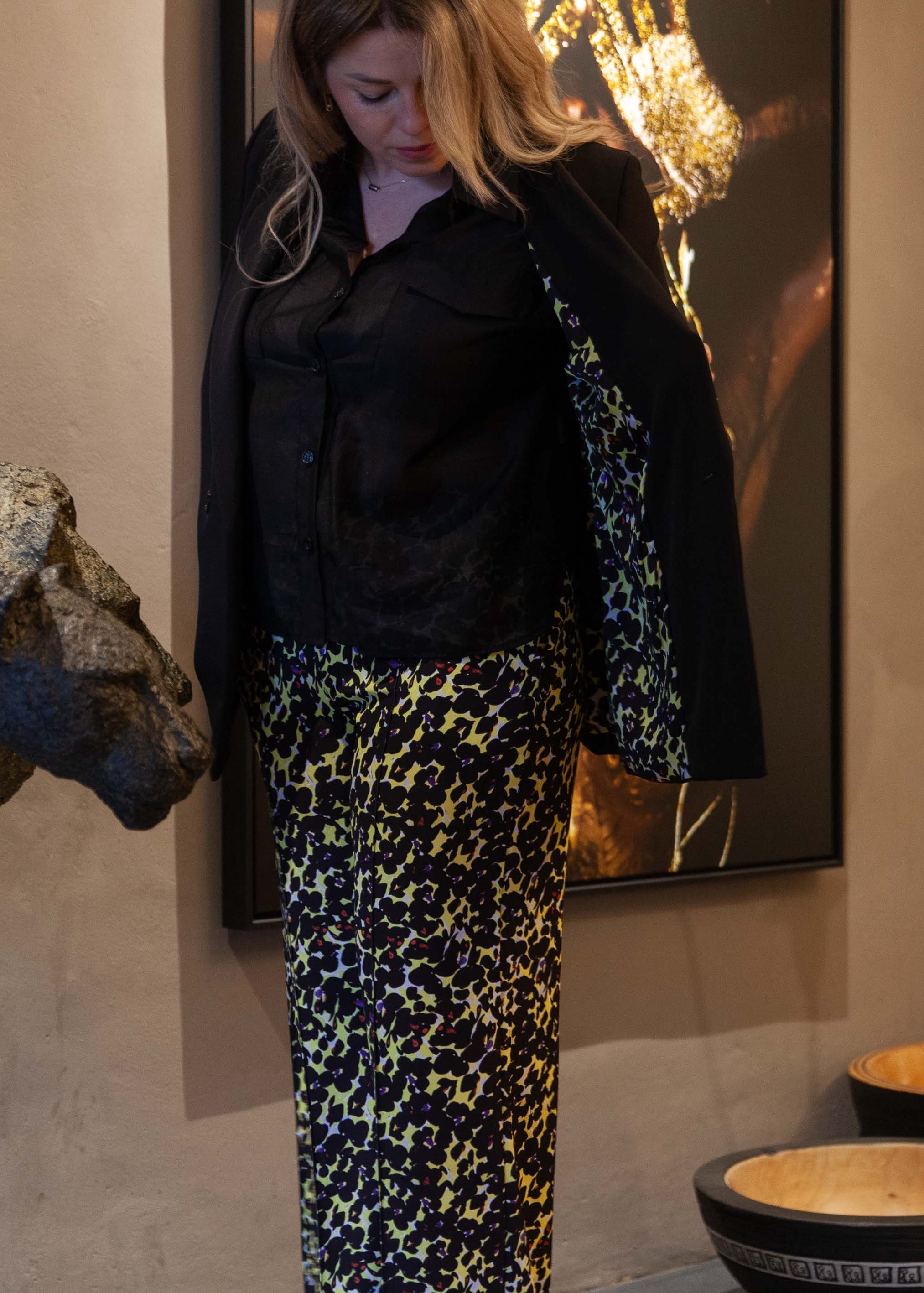 · Maya Blazer ·