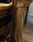 · Pluma Pantalon ·